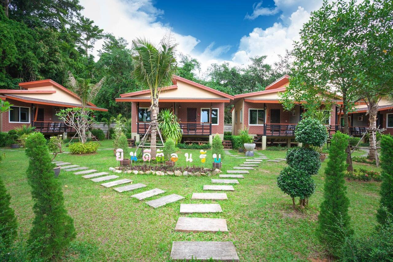 Siray Green Resort Phuket Esterno foto